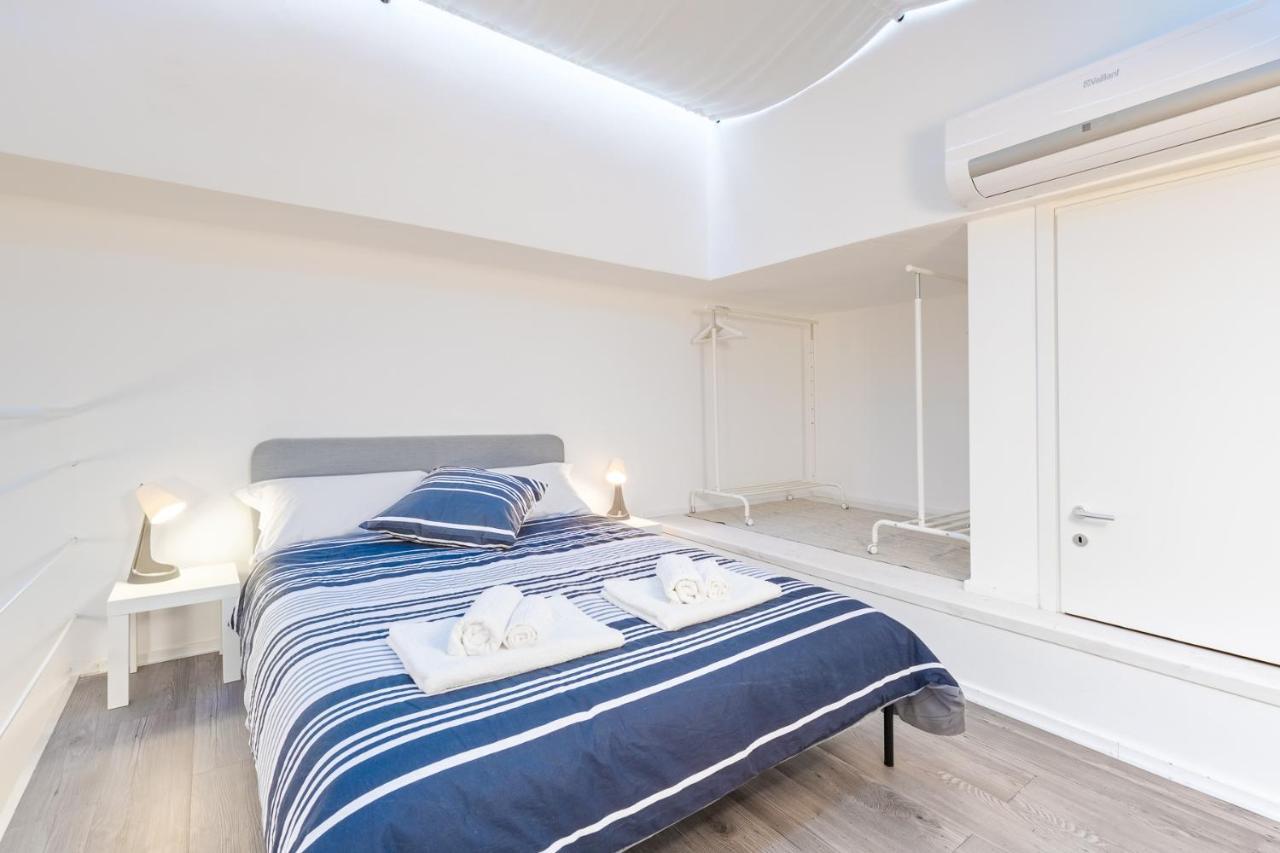 فيلا Exclusive Loft Crocetta - Free Private Parking & Wi-Fi - 5 Min To Metro Nizza - Ac تورينو المظهر الخارجي الصورة