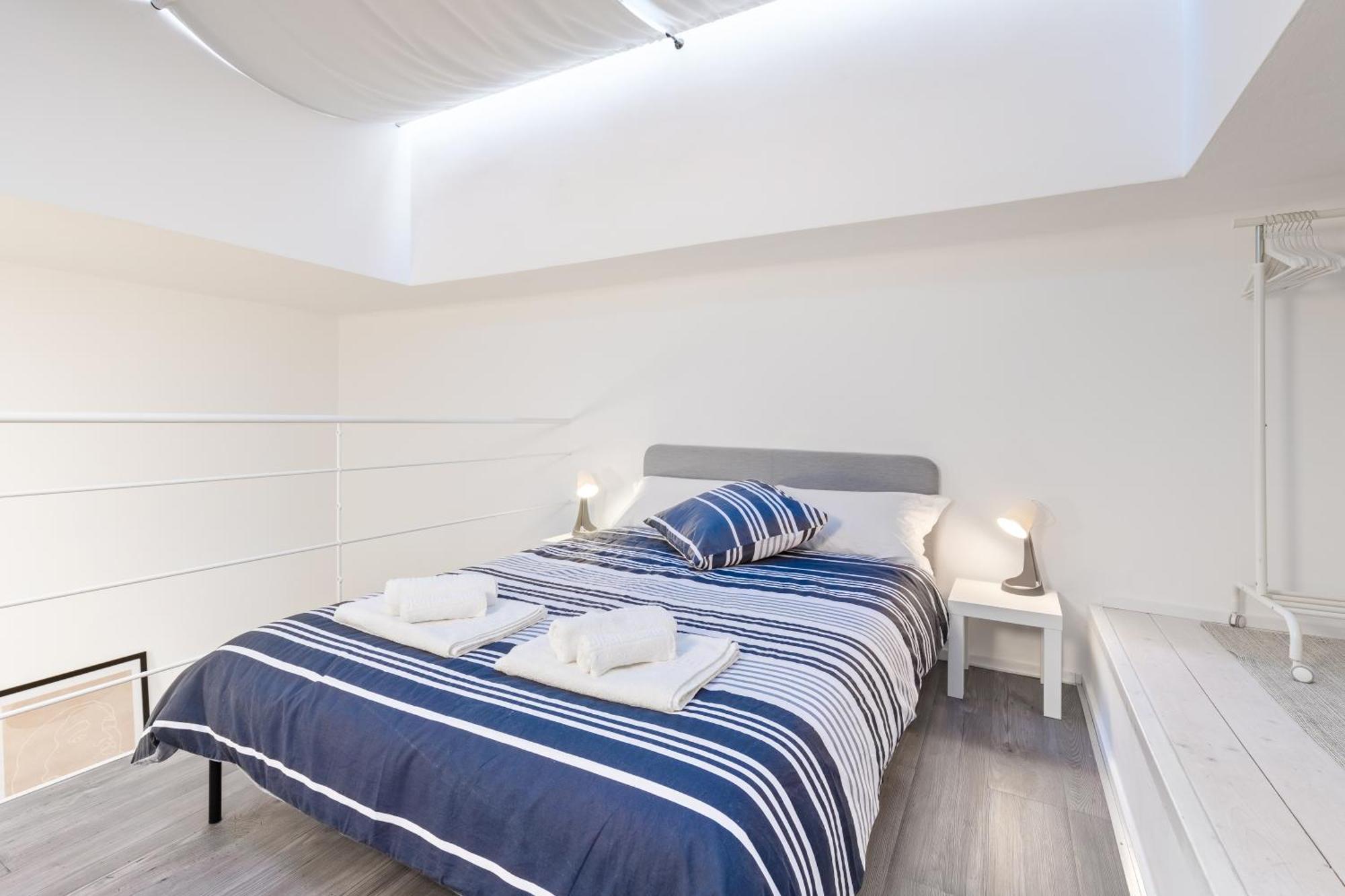 فيلا Exclusive Loft Crocetta - Free Private Parking & Wi-Fi - 5 Min To Metro Nizza - Ac تورينو المظهر الخارجي الصورة